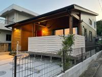 Shizuku plus ｰ Stylish Private House in Awaji - Walk to the Coast - BBQ & Convenience Store Nearby - Chambres d'hôtes Sumoto