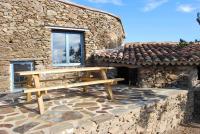 Casa Rural El Bornizo con psicina jacuzzi climatizado barbacoa y jardín en Salamanca - Chambres d'hôtes Pastores
