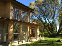 Mokko Lakehouse - B&B