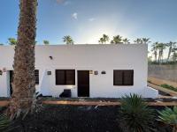 All Seasons Oasis - B&B Corralejo