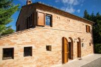 Casa Renzo, Exclusive Farmhouse with Private Pool - near Fermo - Bed and Breakfast Montegiorgio