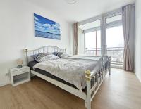 Ferienwohnung Sunset - Seeblick & Sauna - Chambres d’hôtes Wunstorf