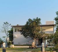 Moksha farms -3bhk private villa with pool and nature - B&B Pālghar