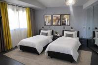 5-Star feel - Luxury penthouse for 4 with huge balcony & view ,8 min from Athens airport - Chambres d'hôtes Koropí