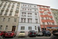 Downtown Comfort in a Spacious Apartment - B&B Praga