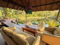 Maia Residence Pai - Bed and Breakfast Pai