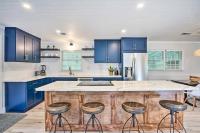 Walk to Dining, Coffee. Ping Pong, Bikes, Fire Pit - B&B Charleston