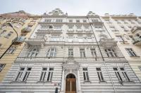 Quiet Apartman by River Dancing House - Bed and Breakfast Praag