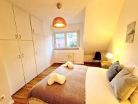 Urban Calm 2BR Apartment with parking space - Chambres d’hôtes Luxembourg