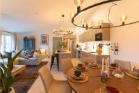 Stylish Home for 9 Guests - Balcony - Nature Views - B&B Båstad