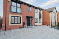 6 Bedroom Cardiff Stylist Home - 4 Free Private Parking - Ideal for Family & Contractors - B&B Cardiff