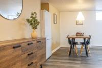 Spacious 2BDRs Apt,ALL NEW! Close to DT , 1 parking - Ferienwohnung Brossard