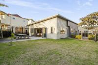 Sandy Feet Retreat - Papamoa - B&B Kairua