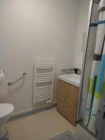 Studio calme et spacieux - B&B Le Mayet-de-Montagne