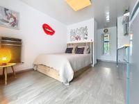 Studio le Venus Light 17 avec terrasse au village naturiste Port Venus - Chambres d'hôtes Le Cap d'Agde