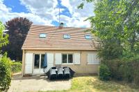 Maison spacieuse- 3 chambres- Jardin- Parking privé - Chambres d'hôtes Chartrettes