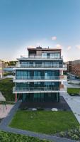 LUXURY WATERFRONT APARTMENTS WITH SEA VIEWS, SUNSET TERRACES and FREE PARKING, ONE WITH A HUUM SAUNA, THE OTHER WITH A BATHTUB - Chambres d'hôtes Tallinn
