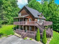 Hot deal - 5 mi to Gburg with View, Hot tub, Firepit, Game Room, Sauna, BBQ, Pets - Chambres d'hôtes Gatlinburg