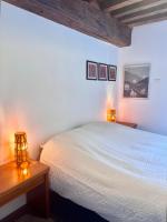 Maison de caractère au cœur du village - B&B Givry