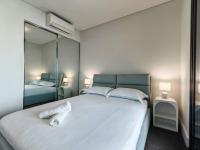 Lovely 2 bedroom APT in centre of Olympic Park - B&B Sydney
