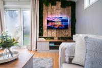 Silverdale Lodge, HotTub, Wi-FI, Quiet & Sleeps 4 - B&B Warton