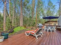 The Little House in the Big Woods- a quiet 2 bedroom, 1 bathroom creek side cottage - Chambres d'hôtes Oakhurst