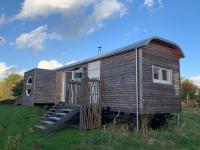 Zirkuswagen auf Rädern, Tinyhouse, Tinyhaus, auf grüner Wiese, ländlich, nahe Hamburg, Natur - Ferienwohnung Hammah