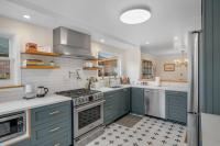 3 BR Loyal Heights Charmer Patio and Lawn - Bed and Breakfast Seattle