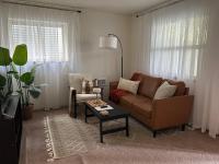 Cozy 2BR 1BA kitchen patio 20min to WSU - B&B Colfax