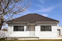 Sam's Cottage on Hennessey - Chambres d’hôtes Moe