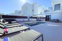 LUXURY VILLA ELBA SANTA ROSALIA RESORT by PREMIUM SPAIN PROPERTIES - Chambres d'hôtes Torre-Pacheco