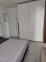 Ca' de' Mari at Como - Switzerland - Private Parking - Self Check-In - B&B Faloppio