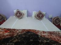 Hotel Ashu , Ntl Road - B&B Haldwani