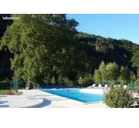 Maisonnette dans son écrin de verdure - B&B Saint-Geniez-d'Olt