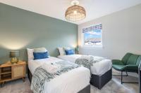 2Bed House in Coatbridge Sleeps 4 Free Parking - Bed and Breakfast Old Monkland