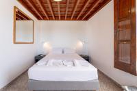 Rooftop Studio with Sea View