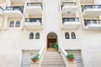 Spacious Coastal Home- Work & Family Friendly - Bed and Breakfast San Ġiljan