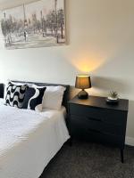 Modern 6 En-Suite Bedroom House Near Salt End. - B&B Kingston upon Hull
