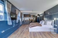 Studio Apartment with Private Garden - B&B Southend-on-Sea