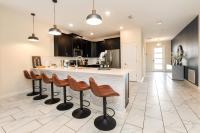 Spacious 8BR Villa by Disney World w Private Pool - B&B Kissimmee