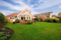 3 Bed Hale Barns Home Near Airport - Ferienwohnung Ringway