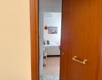 LA VERANDA BLU - Refined Marine-Inspired Apartment ,Central NETTUNO, steps to the sea & beaches, close to the train station - Chambres d'hôtes Nettuno
