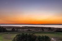 New Oceanfront Penhouse 2 Decks! Sunrise / Sunsets - Ferienwohnung Virginia Beach
