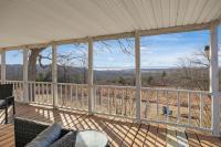 Sunset Ridge-Family Friendly Lake View Seclusion - B&B Eufaula