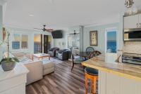 Oceanfront Beach Condo, Pool, Gym, Fishing Surfing - B&B Virginia Beach