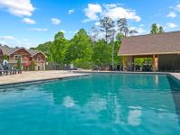 Modern Mountain Escape – Luxury 3-Suite Chalet with Game Room & Hot Tub - B&B Gatlinburg