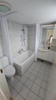 bright townhouse with garden & terrace - B&B Esbjerg
