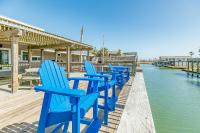 Amazing Bayfront, Private Dock, & Huge Deck - B&B Freeport
