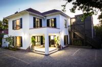 Twice Central Guest House - B&B