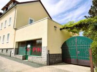 Ferienhaus Landeskrone für 10 Personen mit Sauna, Terrasse, inkl Parkplatz in Dresden - Chambres d'hôtes Dresde